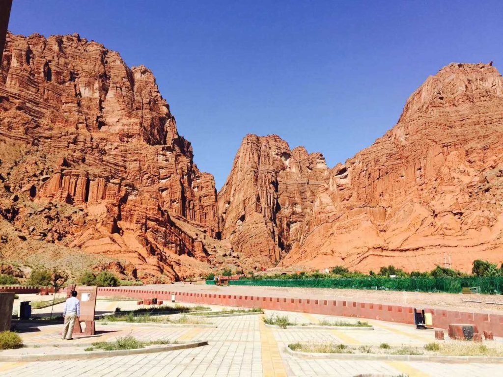 金秋南疆旅游多少钱