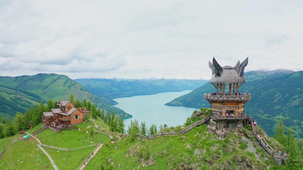 坐着火车游新疆 有哪些旅行社_坐火车游新疆游记