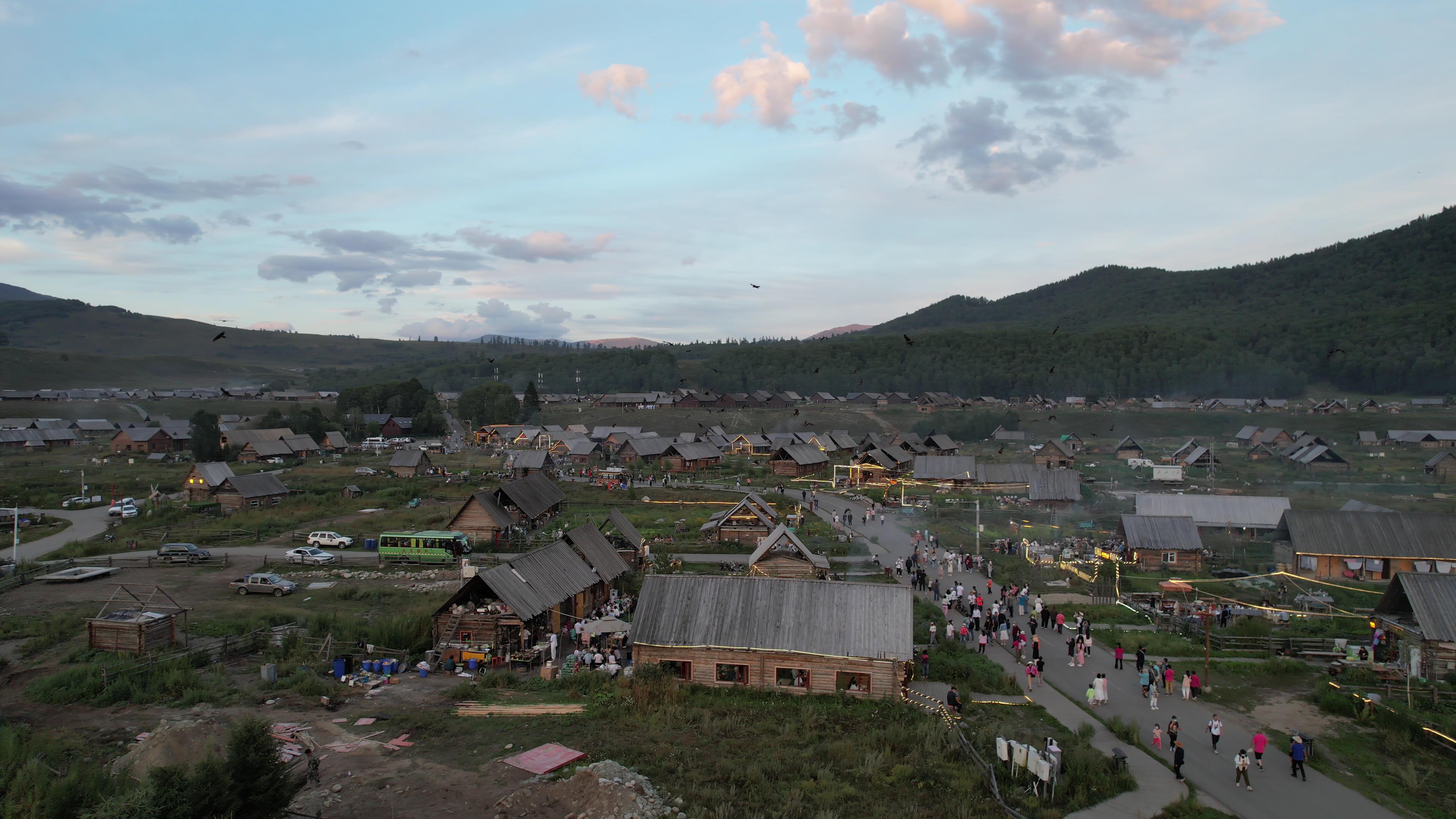 上海去新疆旅游1周要多少钱_上海去新疆旅游1周要多少钱呢