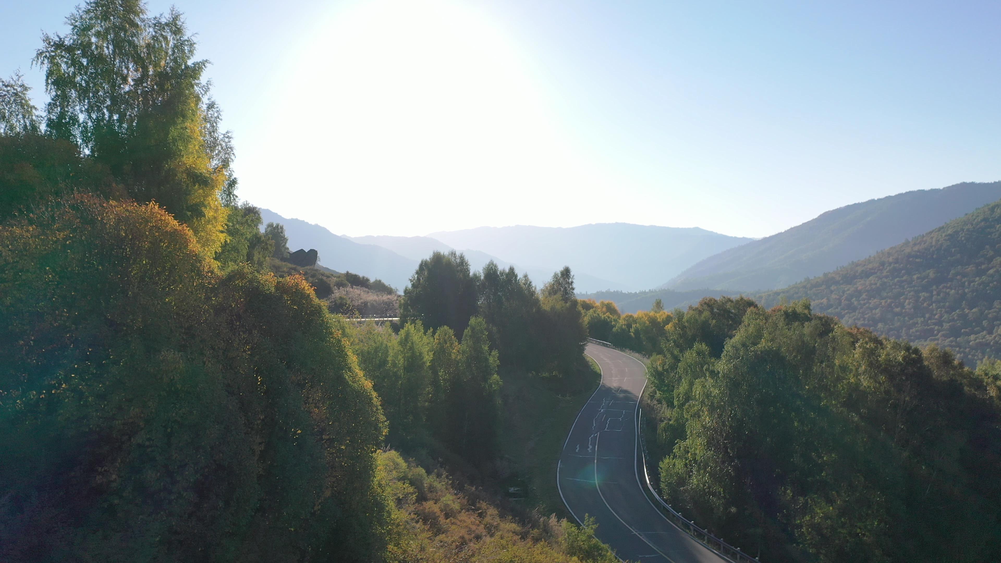 轿车可以去新疆旅游吗_轿车可以去新疆旅游吗现在