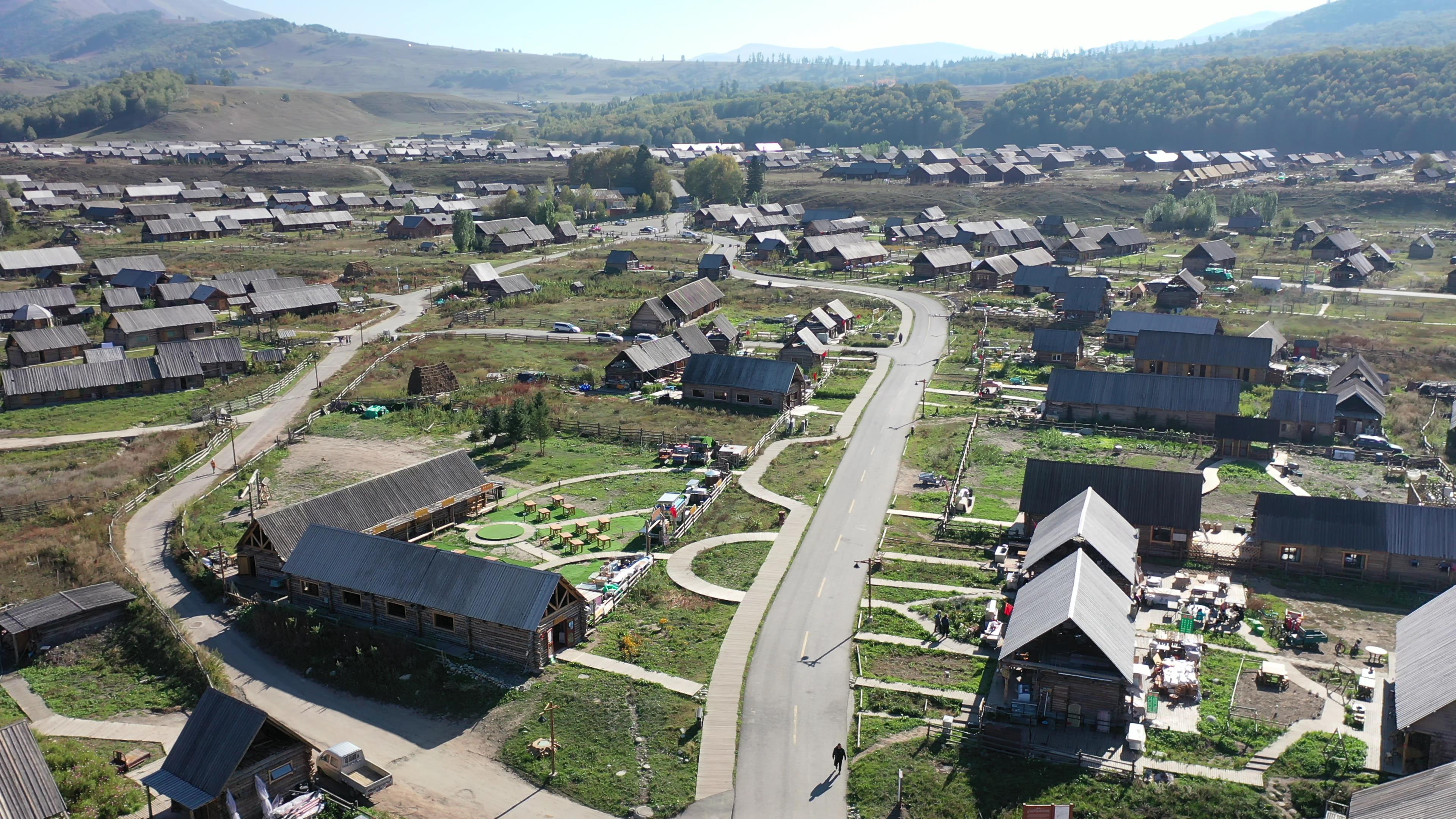新疆旅游路线_新疆旅游路线图
