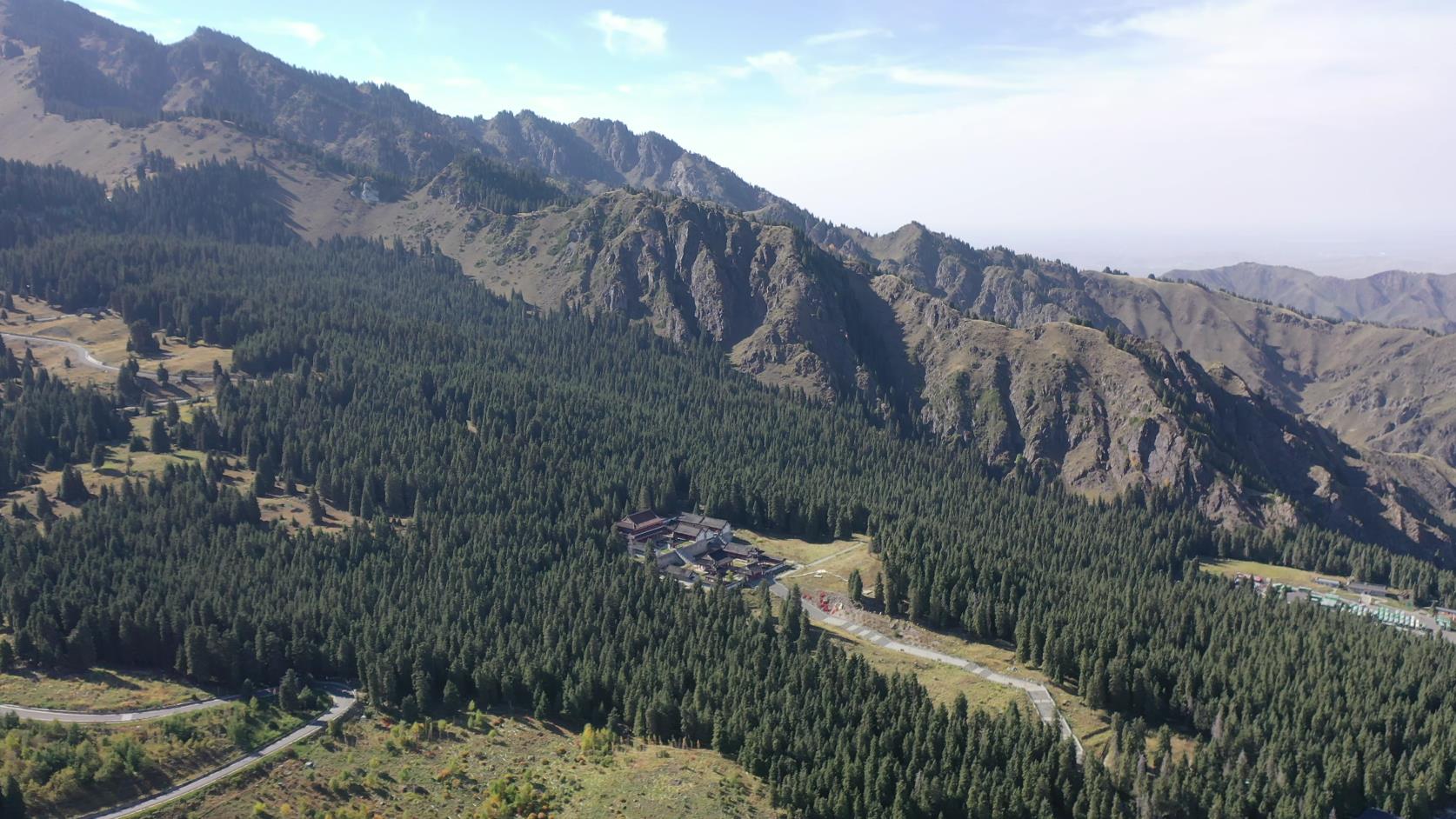 新疆那拉提旅游_新疆那拉提旅游风景区