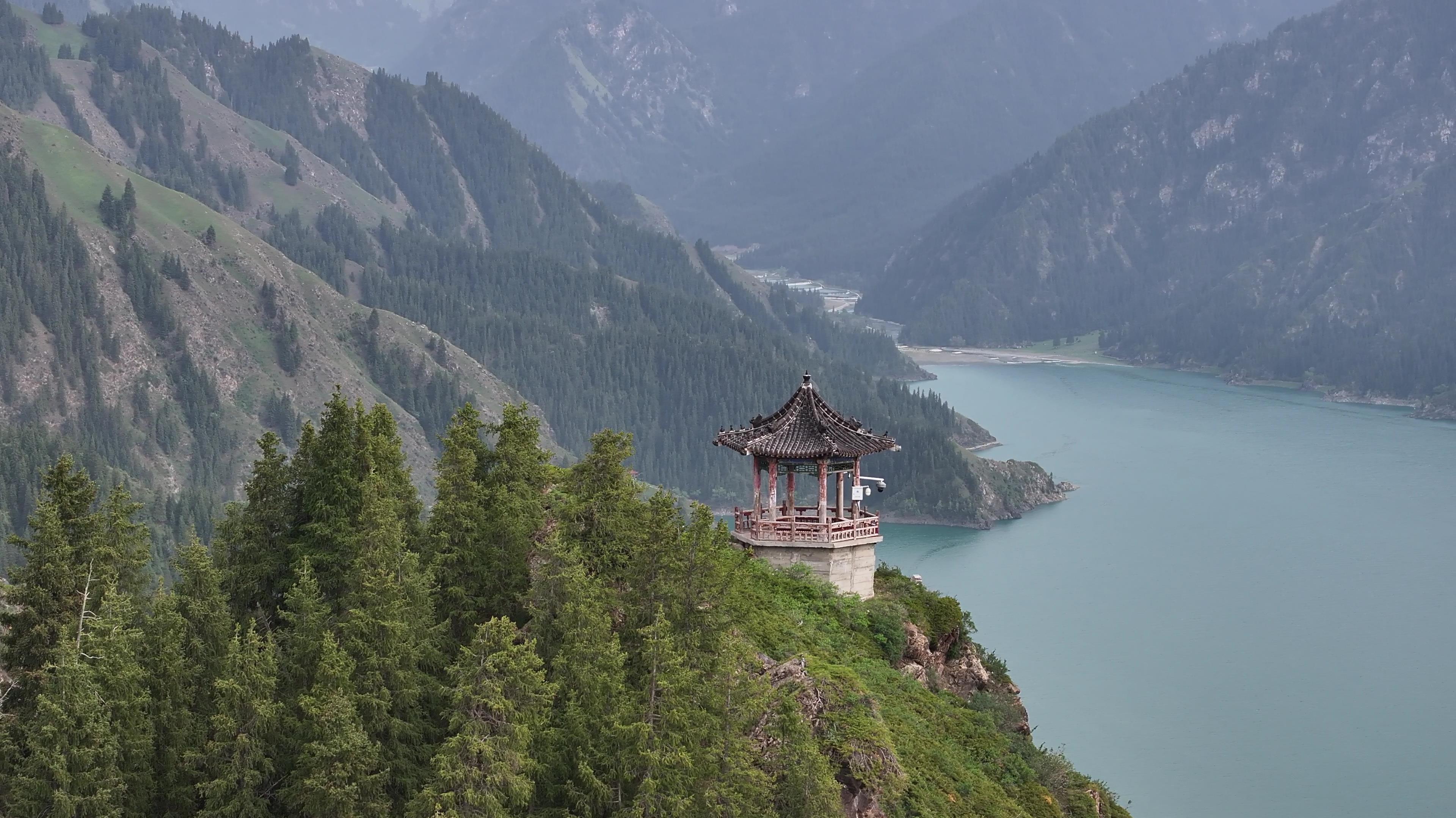 旅游新疆一般多钱_新疆旅游大概多少钱