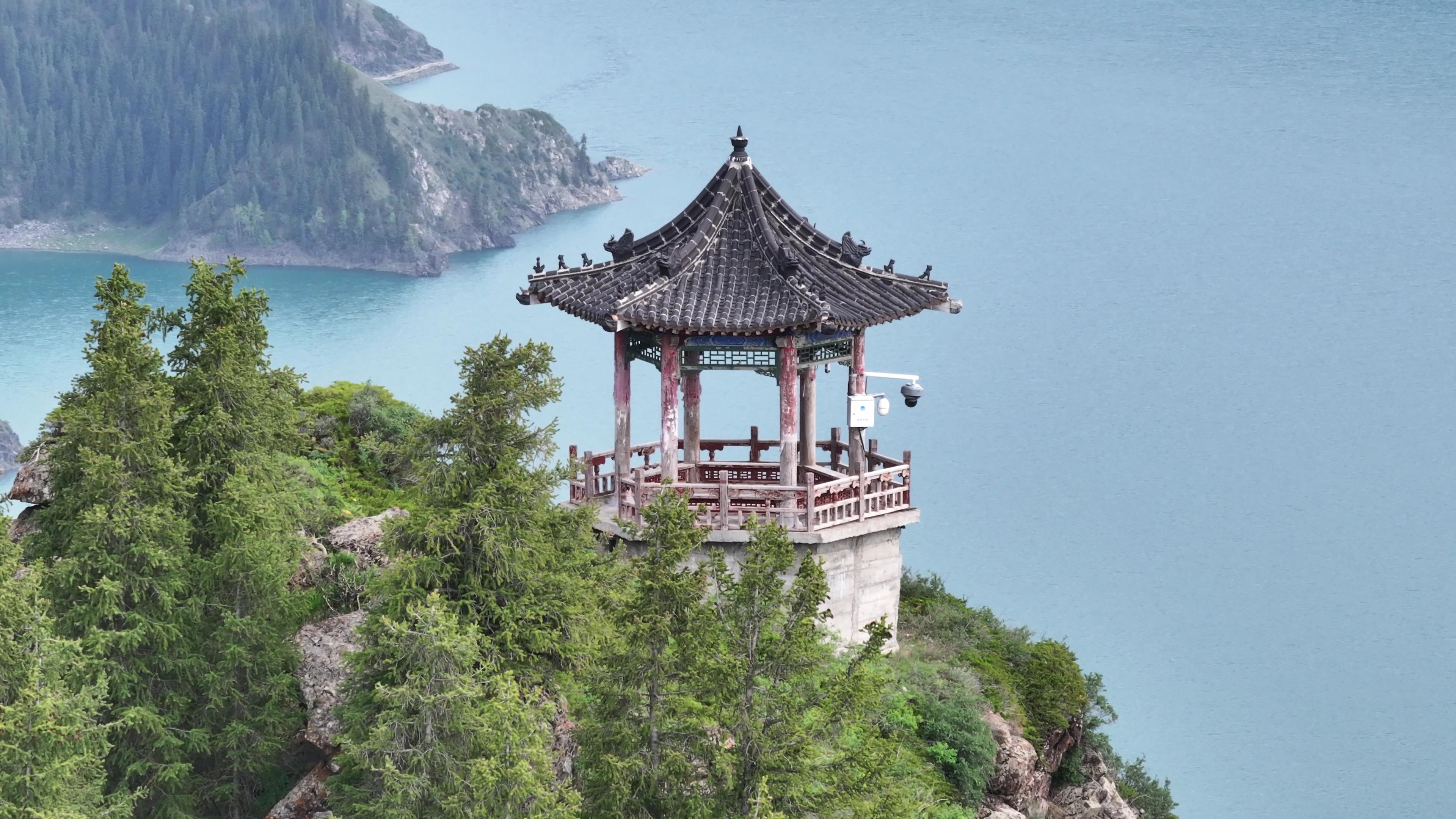 南疆旅游喀什_喀什南面的山叫什么