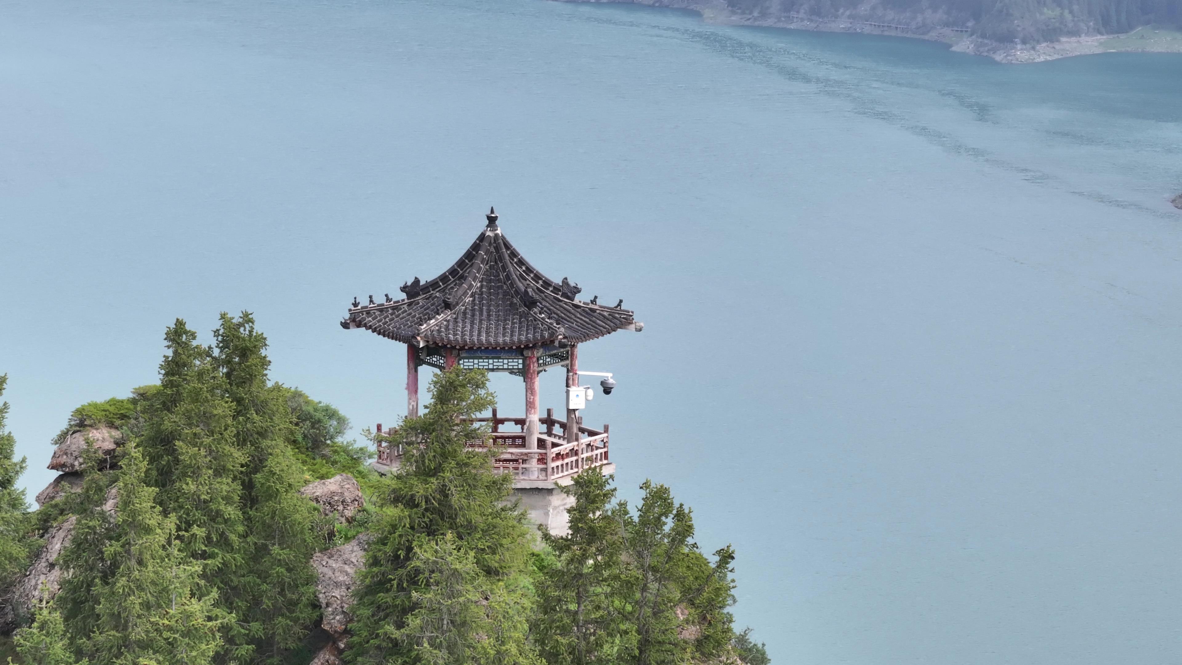 去新疆旅游跟团要多少钱_去新疆旅游跟团要多少钱一个月