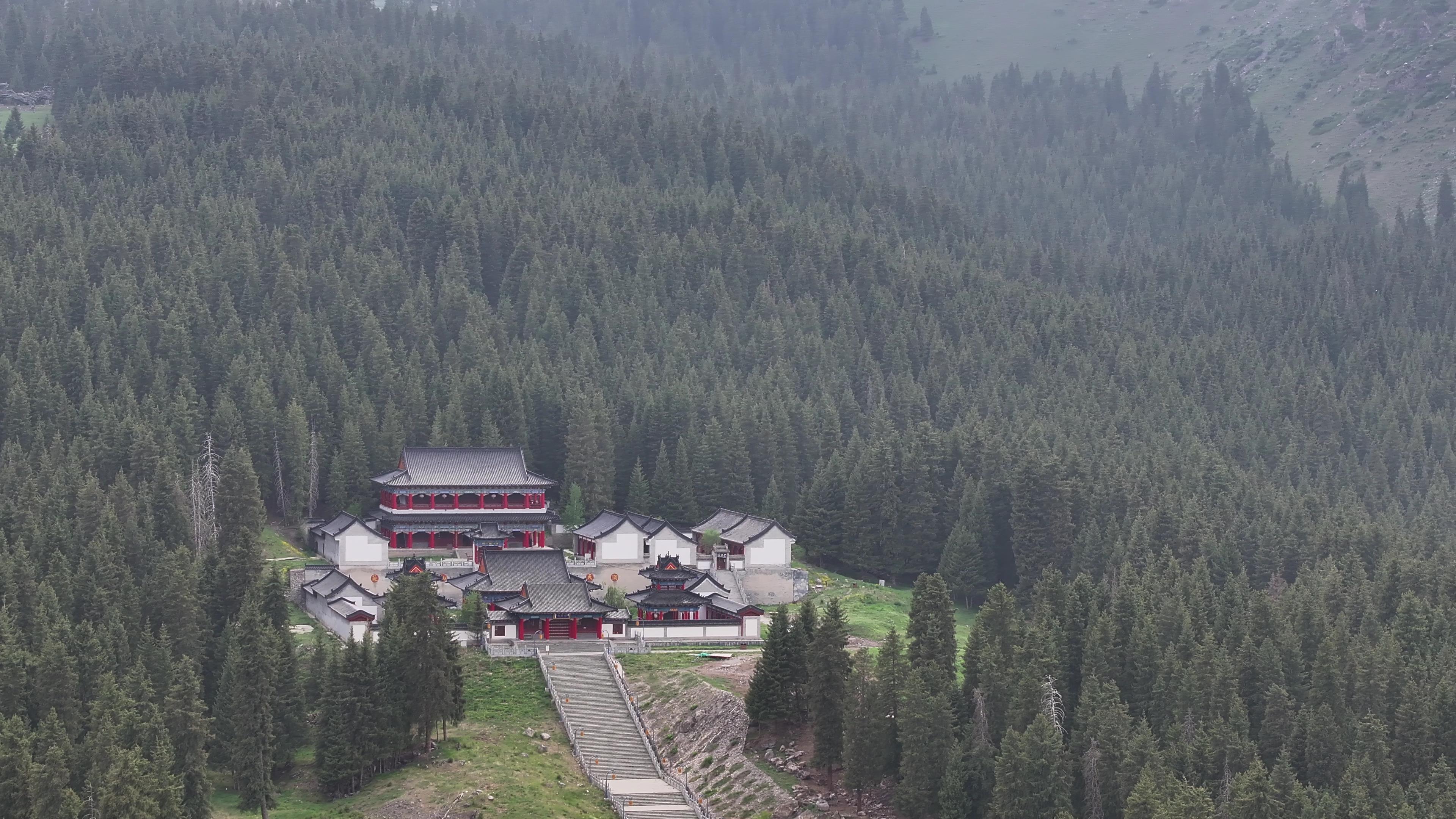 春季游新疆_新疆春季旅游