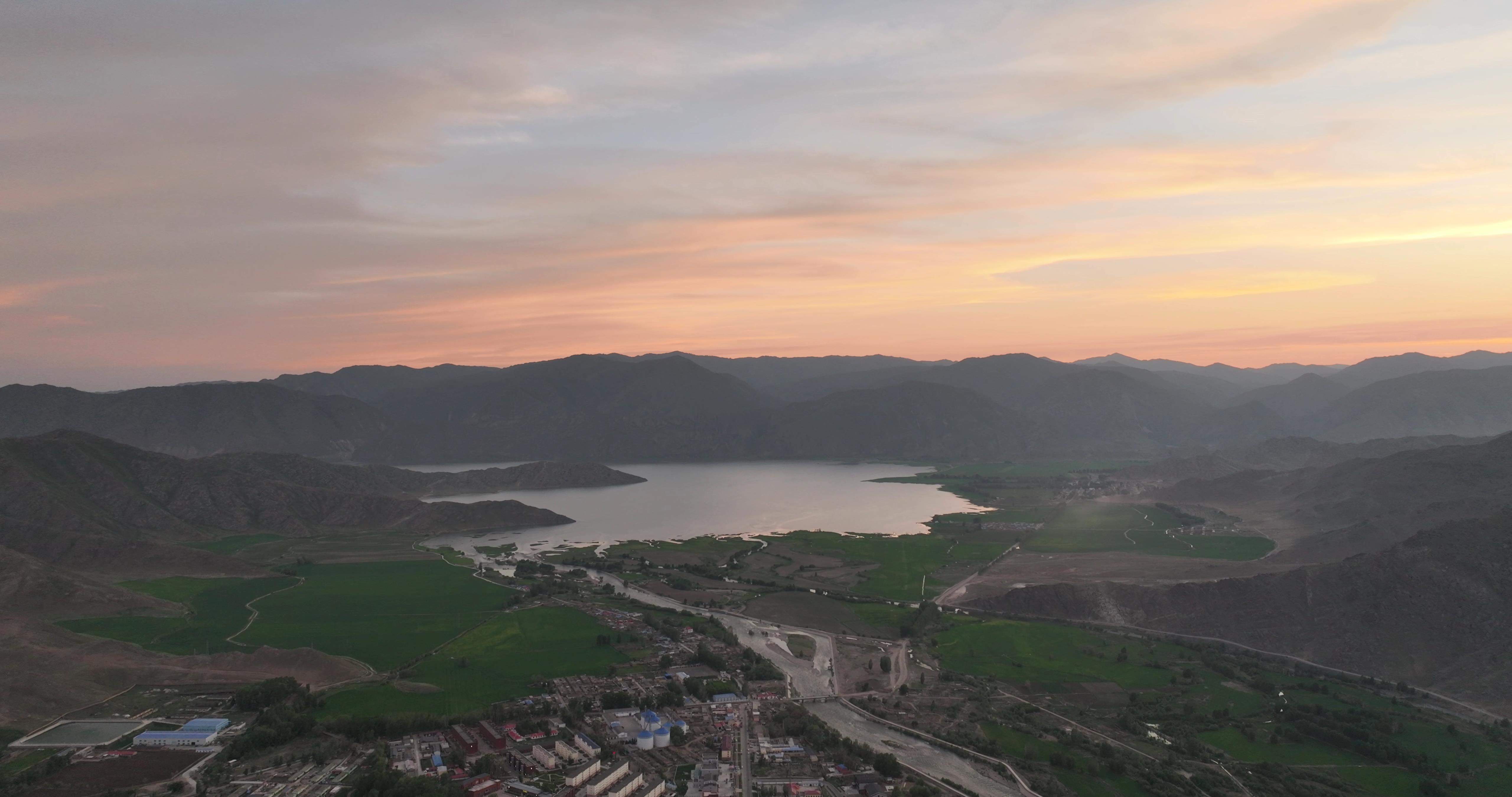 新疆旅游 线路_新疆旅游线路图高清大图