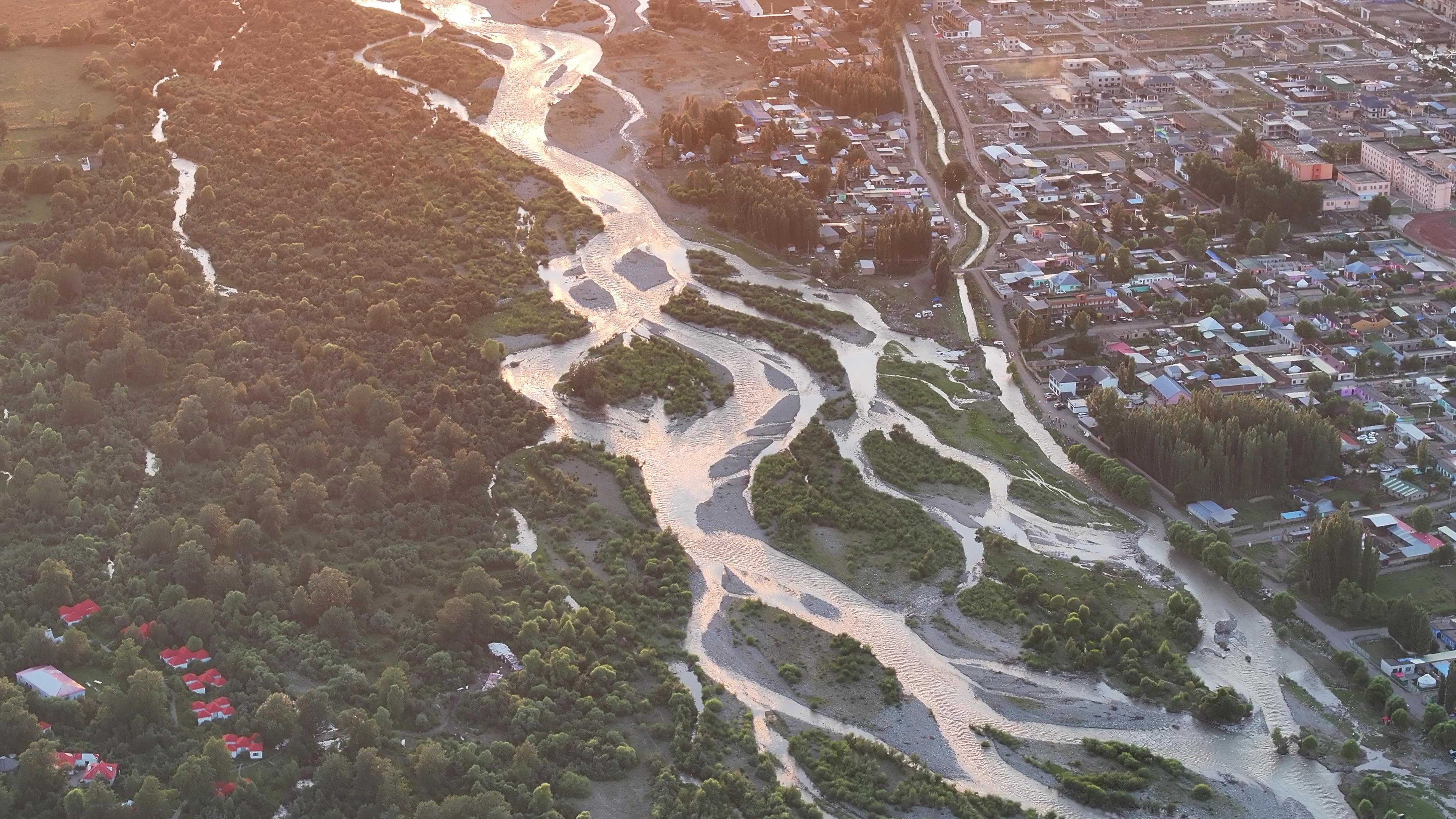 那拉提报团旅游费用_新疆那拉提旅游团