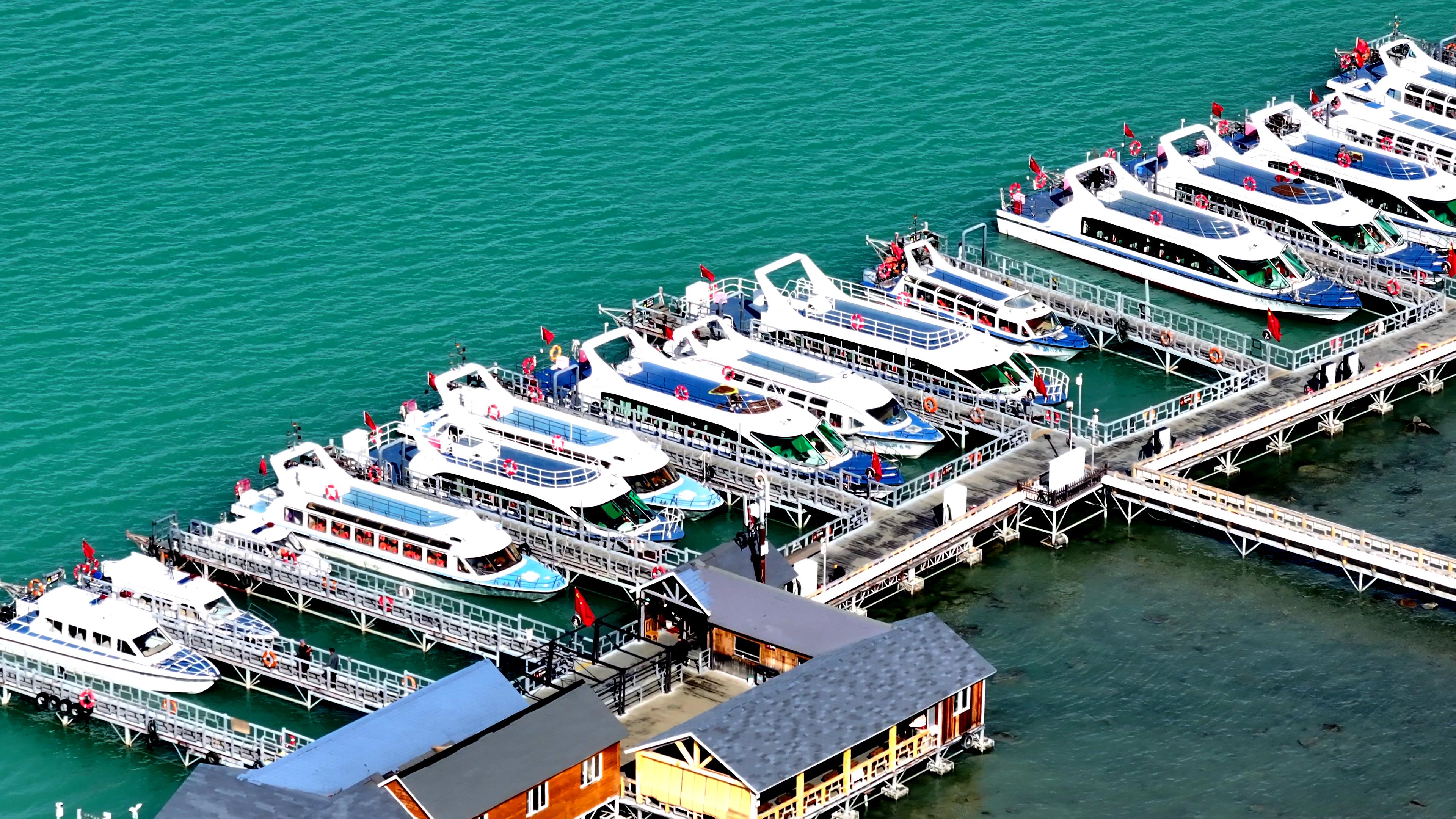吐鲁番的旅游团_吐鲁番的旅游团简短的导游词