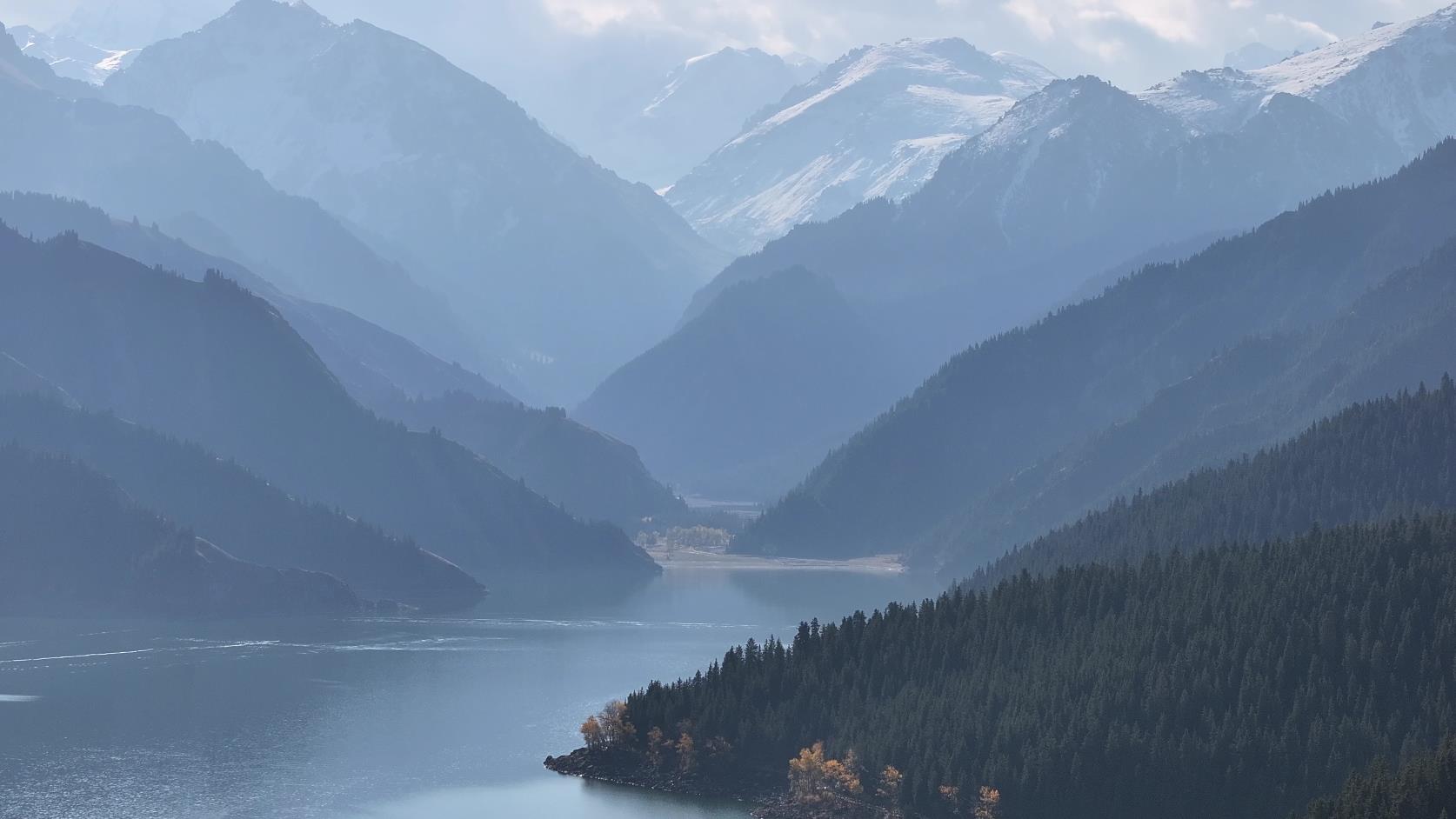 新疆8月底旅游_新疆8月底旅游人多吗