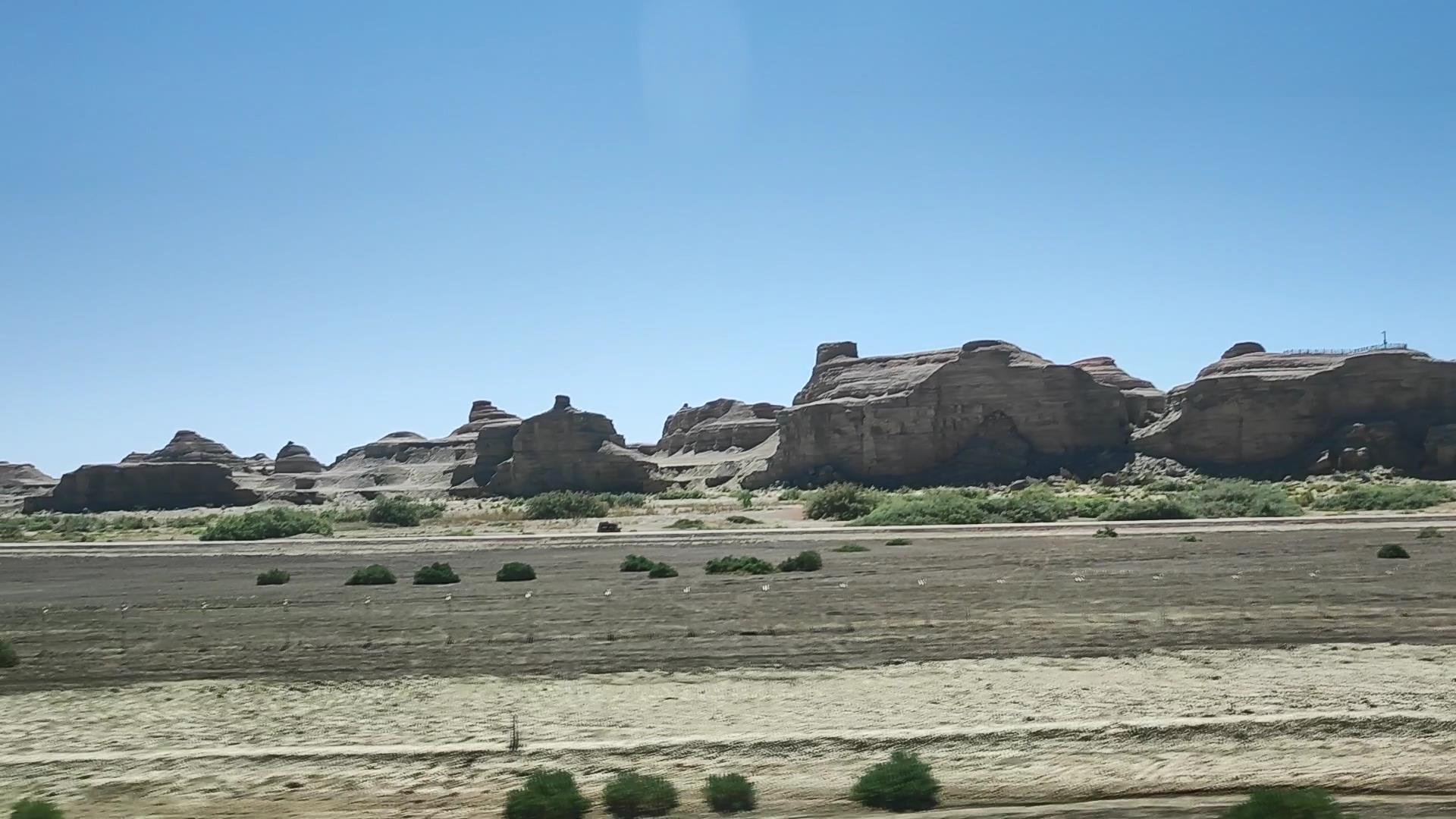 秋季去新疆南疆旅行_秋季新疆旅游走南还是北