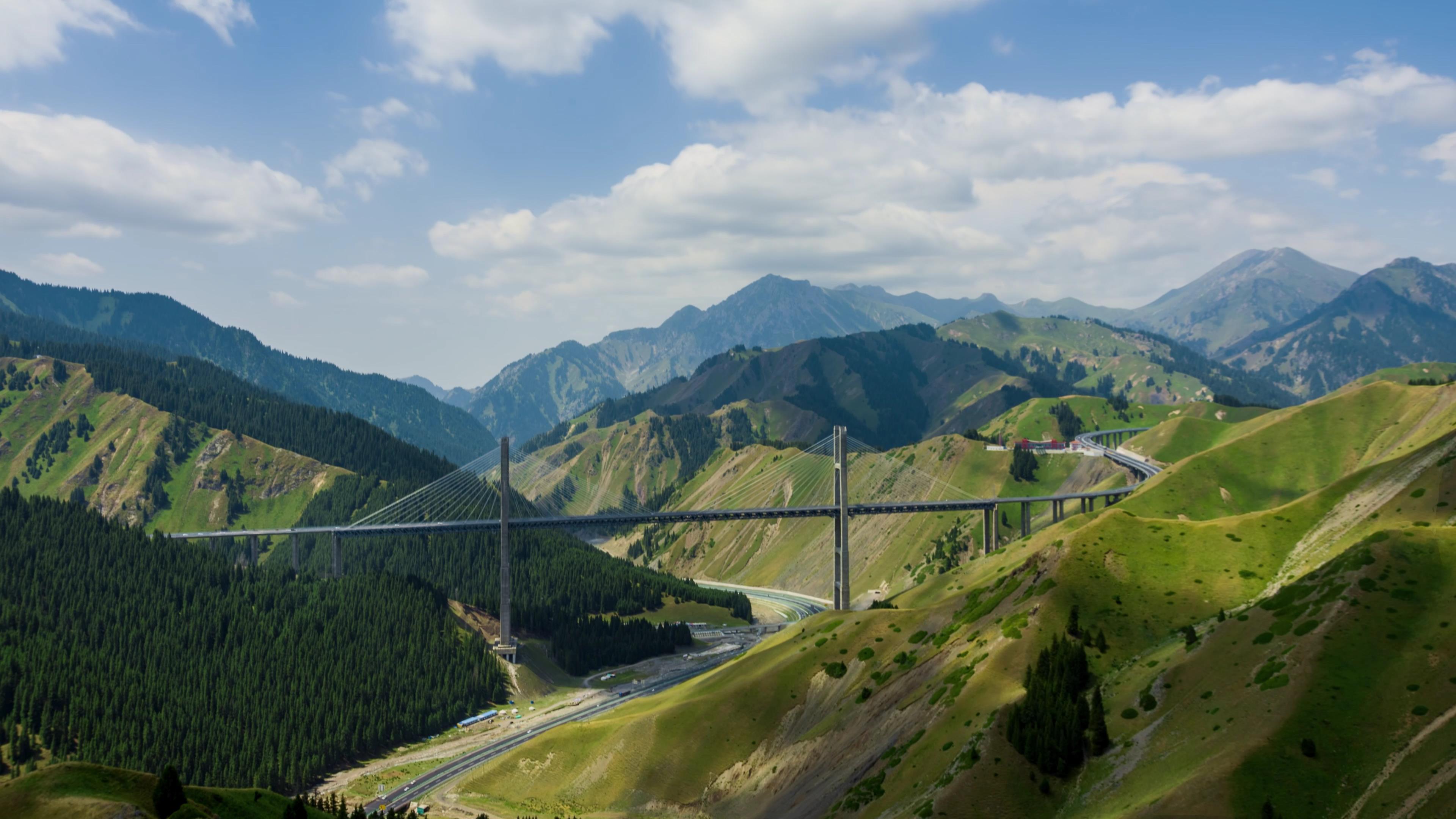 新疆适合旅游吗_新疆适合旅游吗安全吗现在